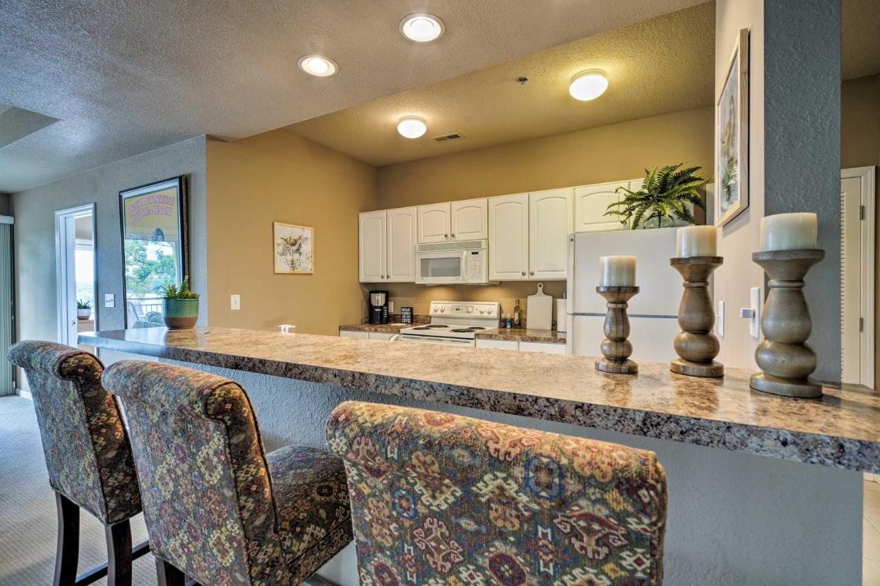 Waterfront Lake Ozark Condo With Deck And Pools Exterior foto